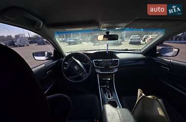 Седан Honda Accord 2014 в 