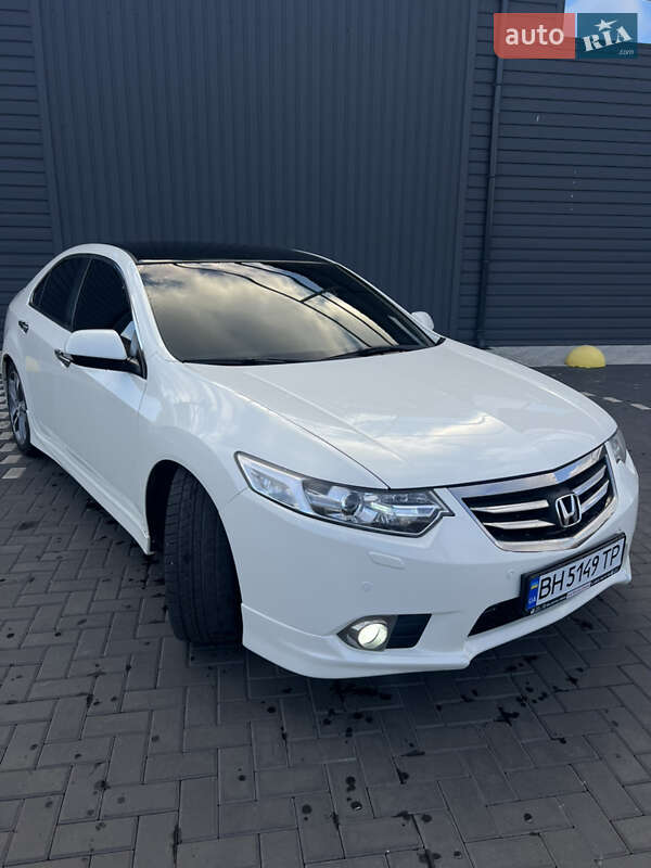 Седан Honda Accord 2011 в Кропивницькому