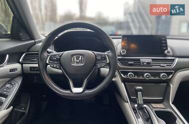 Седан Honda Accord 2018 в 