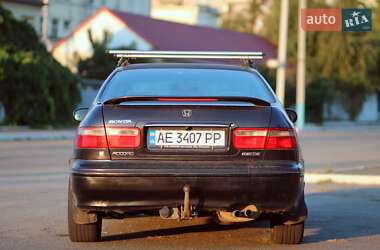 Седан Honda Accord 1998 в 