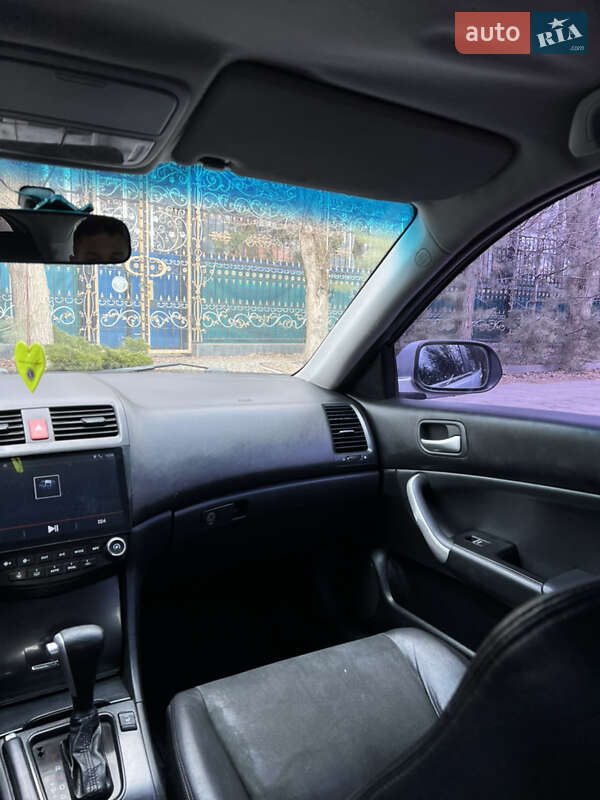 Седан Honda Accord 2005 в Запоріжжі