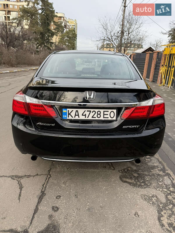 Седан Honda Accord 2014 в Києві
