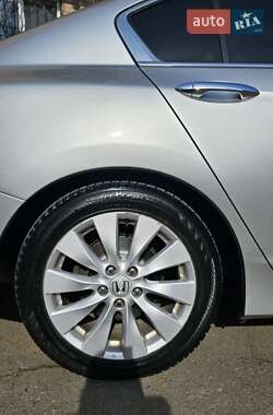 Седан Honda Accord 2013 в 