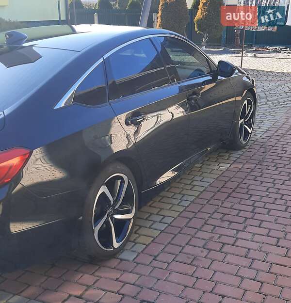 Седан Honda Accord 2021 в Володимирі