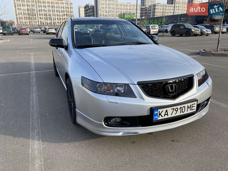 Седан Honda Accord 2003 в Киеве