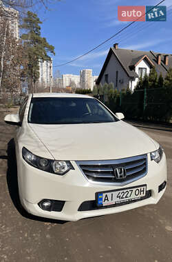 Седан Honda Accord 2011 в 