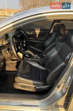 Седан Honda Accord 2011 в 