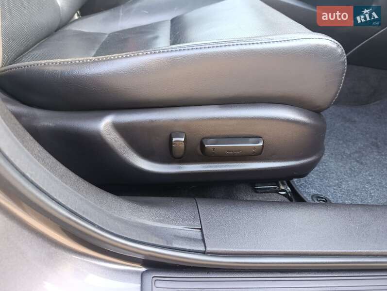 Універсал Honda Accord 2011 в Черкасах