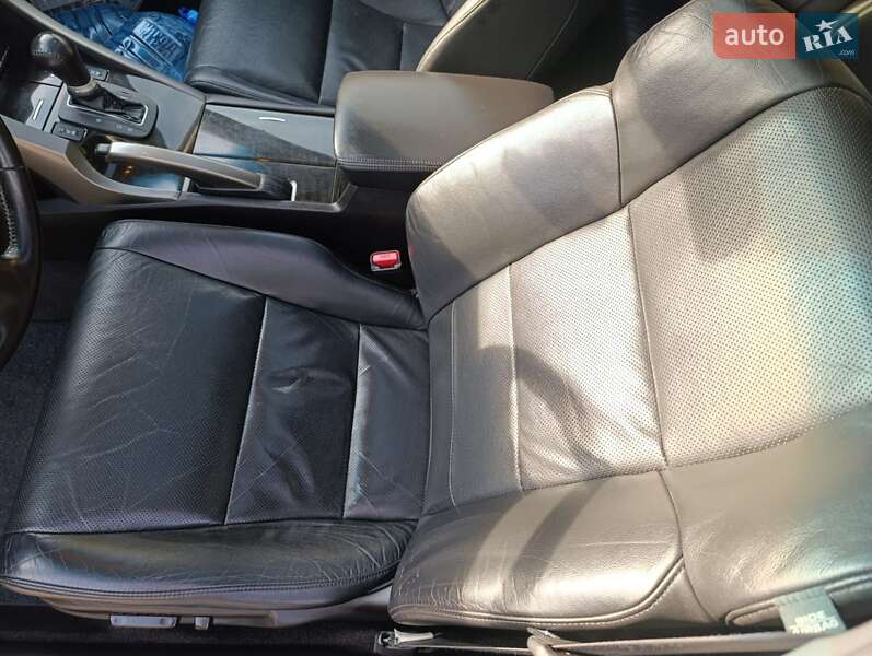 Універсал Honda Accord 2011 в Черкасах