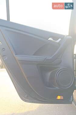 Универсал Honda Accord 2011 в 