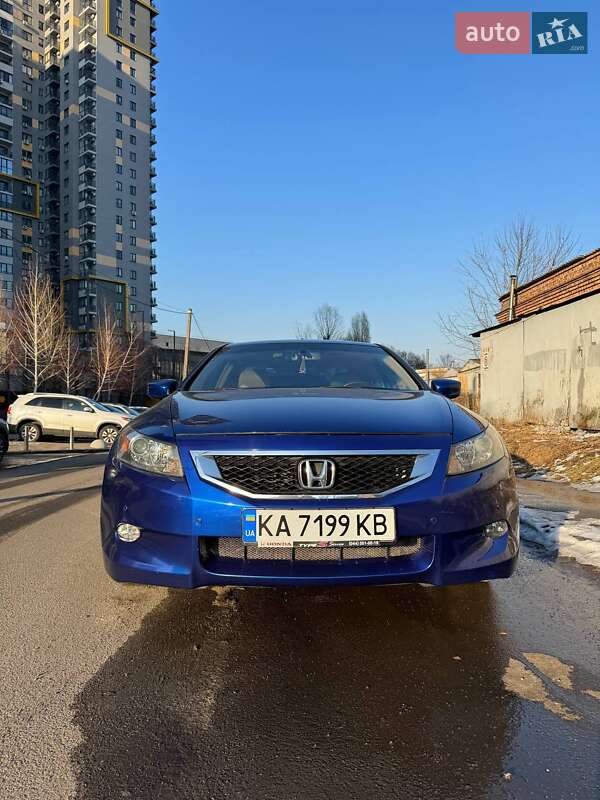 Купе Honda Accord 2008 в 