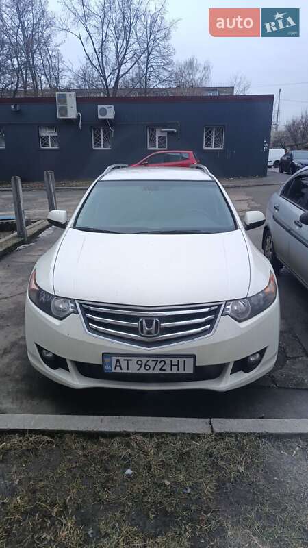 Універсал Honda Accord 2010 в 
