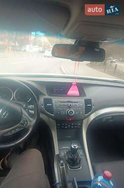 Універсал Honda Accord 2010 в 