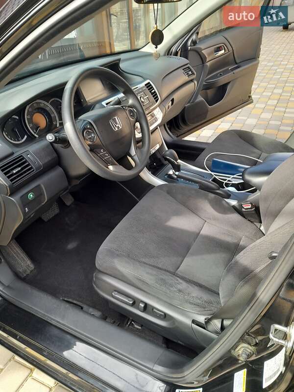 Седан Honda Accord 2015 в Одессе фото 12 Седан Honda Accord 2015 в Одессе