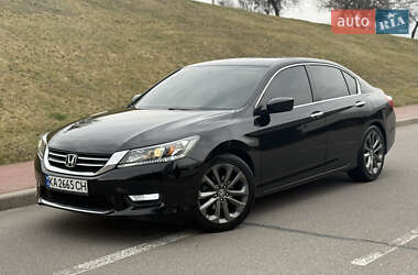 Седан Honda Accord 2015 в Киеве