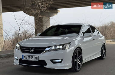 Седан Honda Accord 2013 в Запорожье