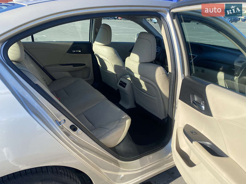Седан Honda Accord 2014 в Львові фото 18 Седан Honda Accord 2014 в Львові
