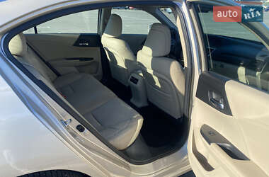 Седан Honda Accord 2014 в 