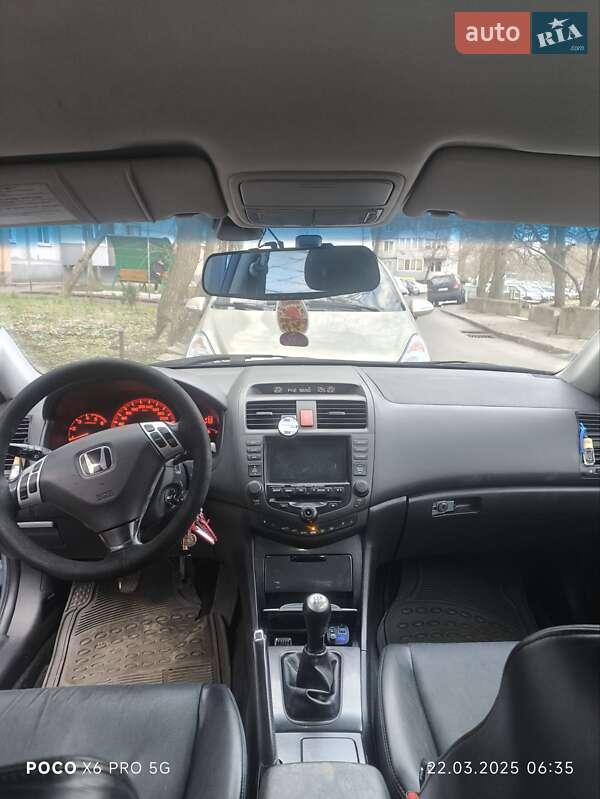 Седан Honda Accord 2004 в Запоріжжі