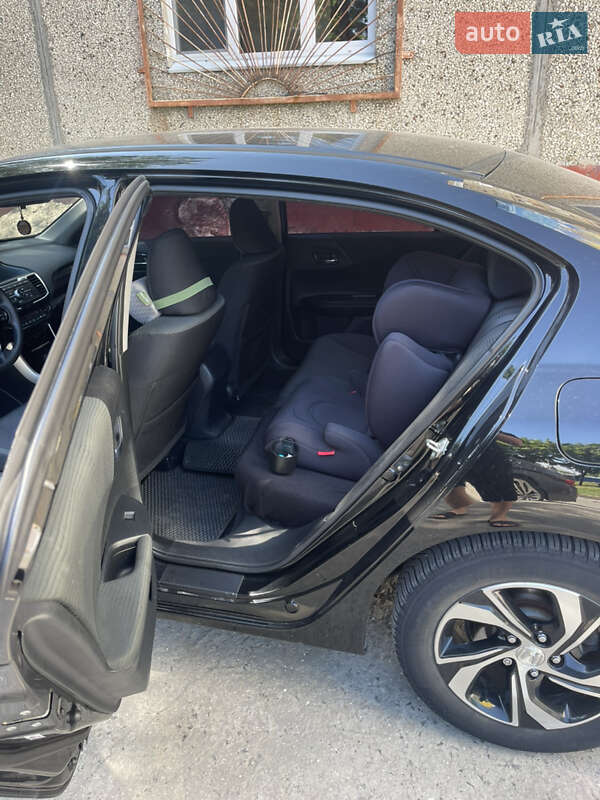 Седан Honda Accord 2016 в Южноукраїнську