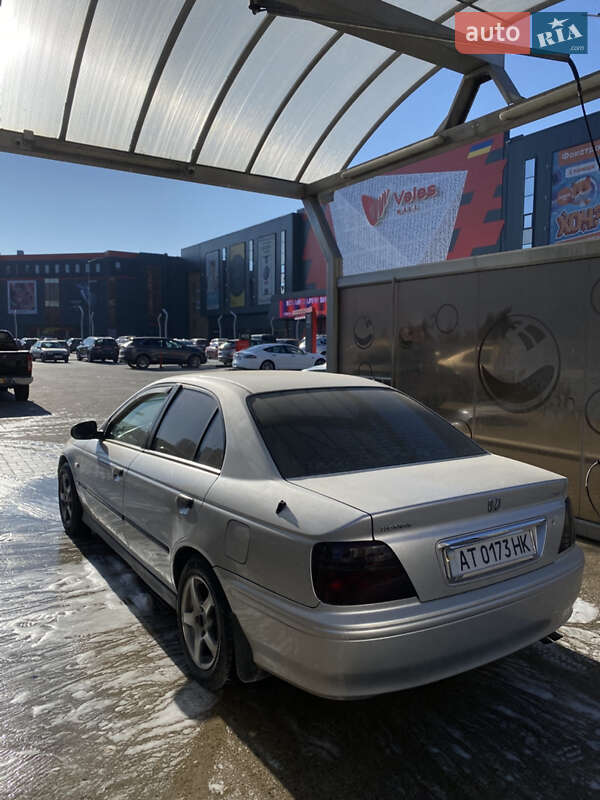 Седан Honda Accord 1999 в Городенке