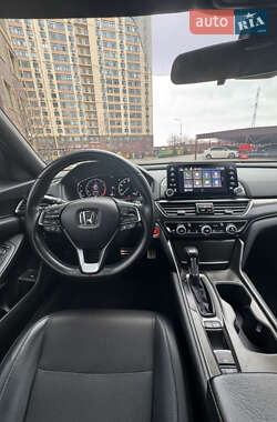 Седан Honda Accord 2017 в 