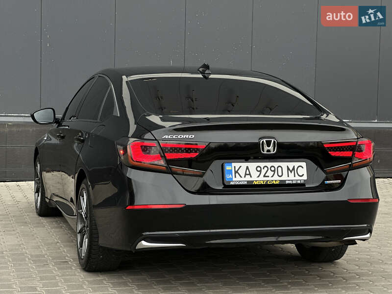 Седан Honda Accord 2018 в Киеве