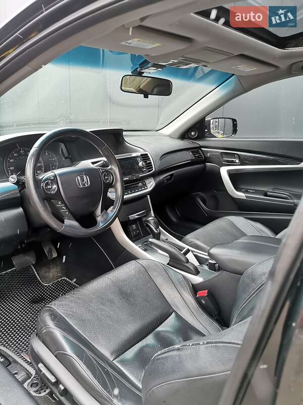 Купе Honda Accord 2013 в Киеве фото 29 Купе Honda Accord 2013 в Киеве