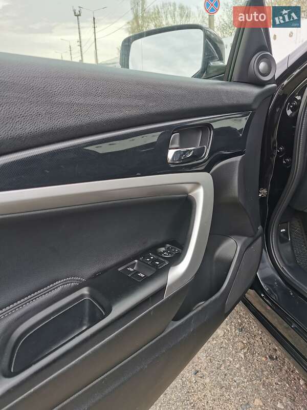Купе Honda Accord 2013 в Киеве фото 14 Купе Honda Accord 2013 в Киеве