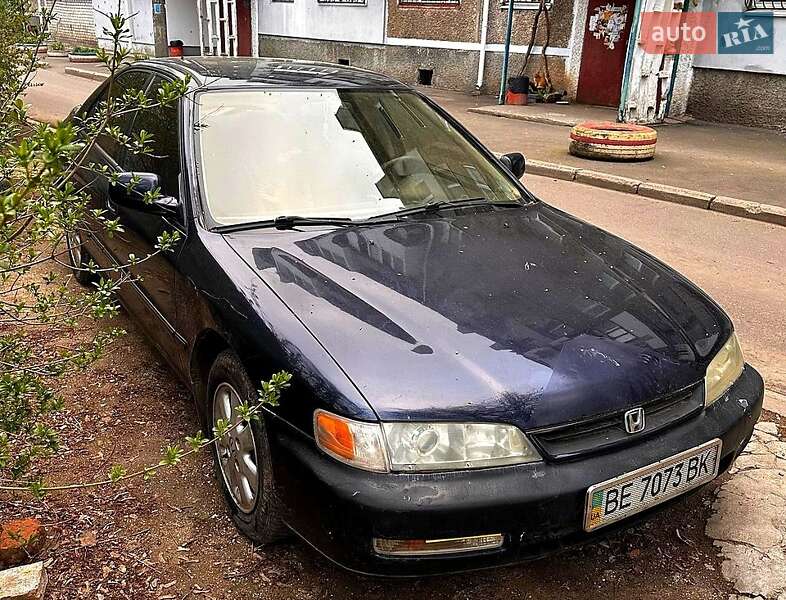 Седан Honda Accord 1995 в Николаеве