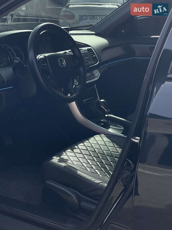 Седан Honda Accord 2015 в Києві