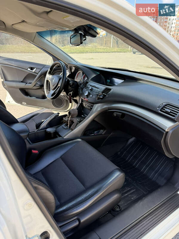 Седан Honda Accord 2008 в Чернігові