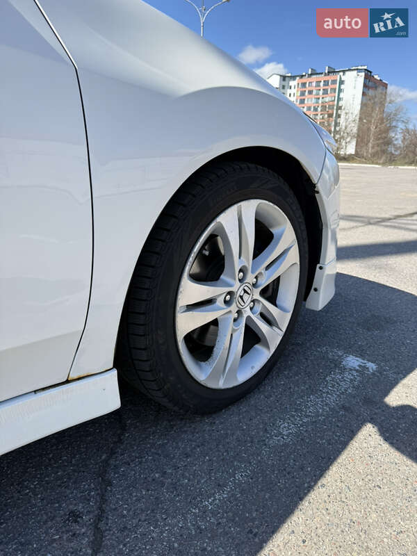 Седан Honda Accord 2008 в Чернігові