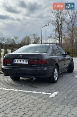 Седан Honda Accord 1993 в 