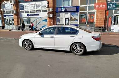 Седан Honda Accord 2013 в 