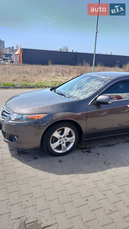 Седан Honda Accord 2010 в 