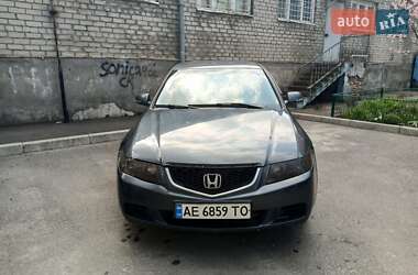 Седан Honda Accord 2004 в 