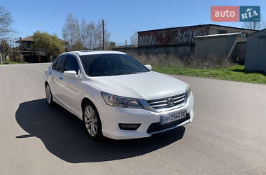 Седан Honda Accord 2015 в 