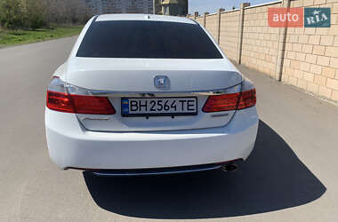 Седан Honda Accord 2015 в 