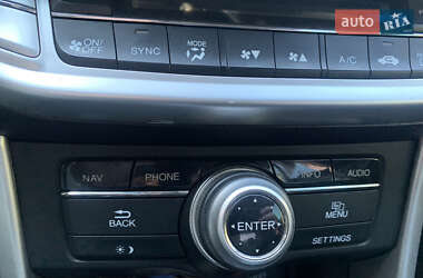 Седан Honda Accord 2015 в 