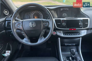 Седан Honda Accord 2015 в 