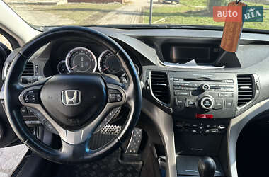 Седан Honda Accord 2010 в 