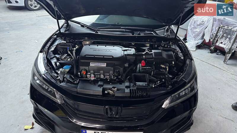 Седан Honda Accord 2017 в Львові