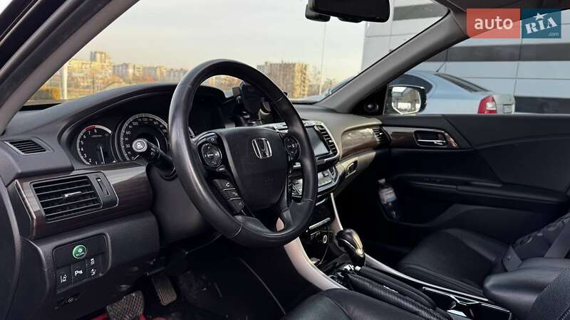 Седан Honda Accord 2017 в Львові
