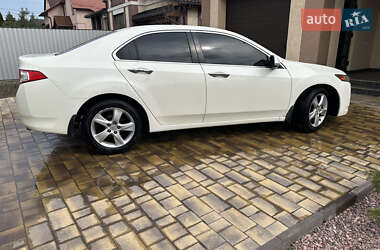 Седан Honda Accord 2010 в 