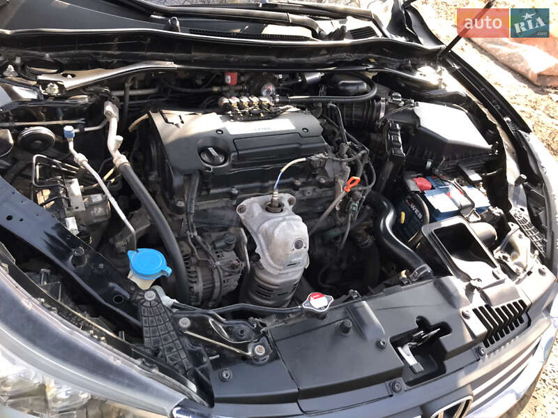 Седан Honda Accord 2013 в Карловке