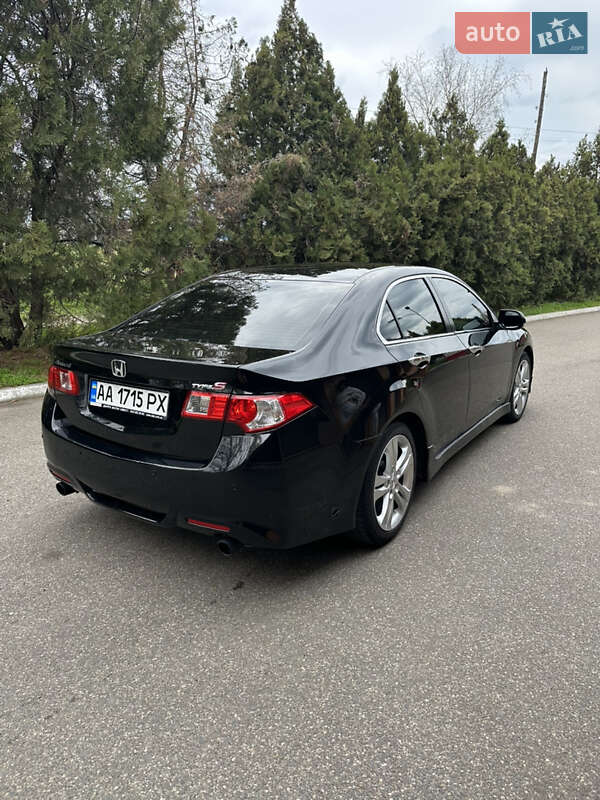 Седан Honda Accord 2010 в Смеле