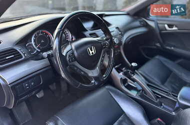 Седан Honda Accord 2010 в 