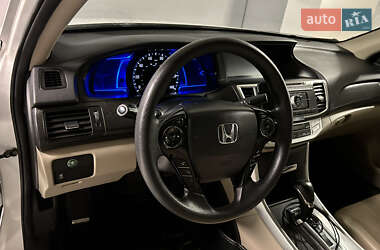 Седан Honda Accord 2014 в 