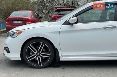 Седан Honda Accord 2017 в 
